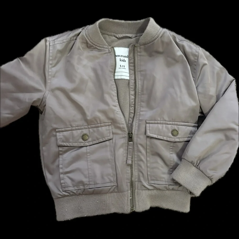 Abercrombie Kids Taupe Puffer Jacket - Picture 1 of 4